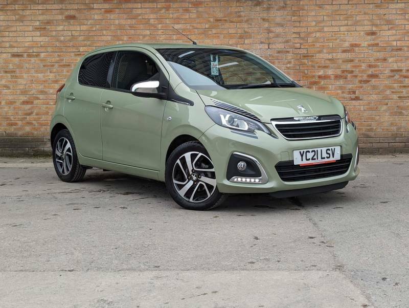 Compare Peugeot 108 1.0 Collection Euro 6 Ss YC21LSV Green