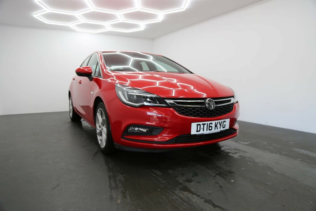 Compare Vauxhall Astra 2016 16 Sri DT16KYG Red