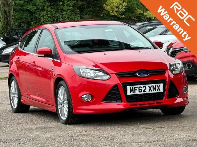Compare Ford Focus 1.6 Zetec S Tdci 113 Bhp MF62XNX Red