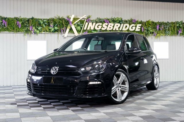 Compare Volkswagen Golf R Dsg 270 GV60GHY Black