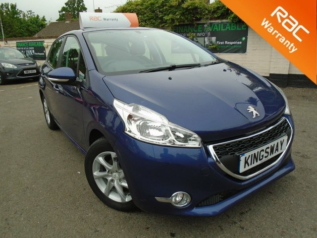 Compare Peugeot 208 1.2 Active 82 Bhp YG15EEY Blue