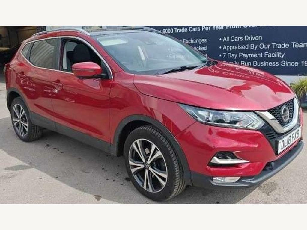 Compare Nissan Qashqai 1.5 Dci N-connecta Euro 6 Ss DL18FXB Red