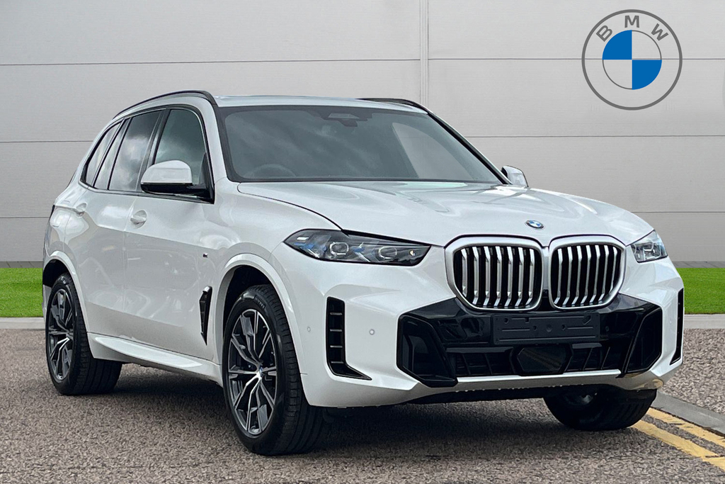 Compare BMW X5 Xdrive40d Mht M Sport 7 Seattech Pack  White