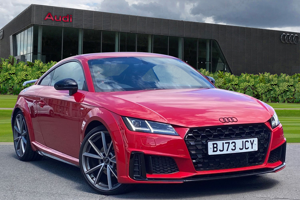 Compare Audi TT Coup- Final Edition 40 Tfsi 197 Ps S Tronic BJ73JCY Red