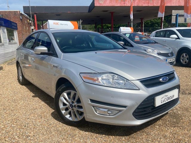 Compare Ford Mondeo 2.0 Zetec 144 Bhp Two Owners From New With 1 DN11FSL Silver