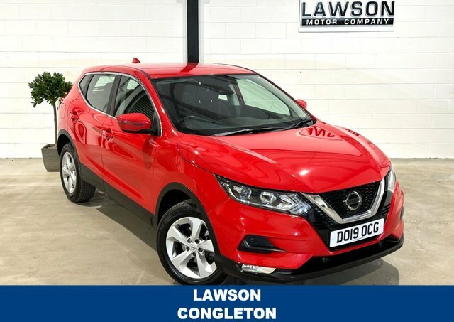 Compare Nissan Qashqai Dig-t Acenta Premium DO19OCG Red