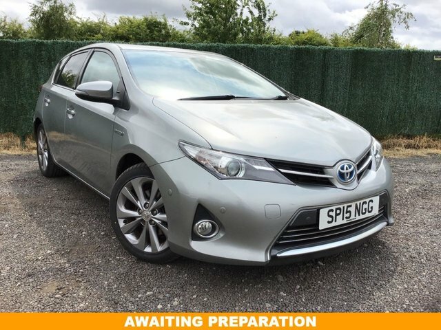 Compare Toyota Auris 1.8 Excel Vvt-i 99 Bhp Cheap Car Finance From SP15NGG Grey
