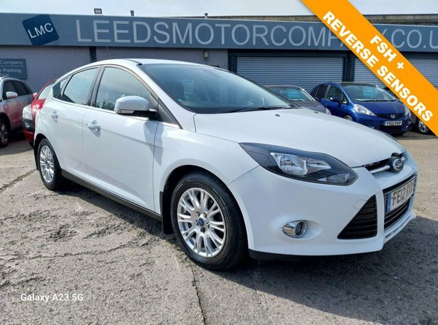 Compare Ford Focus Hatchback FE12RXN White
