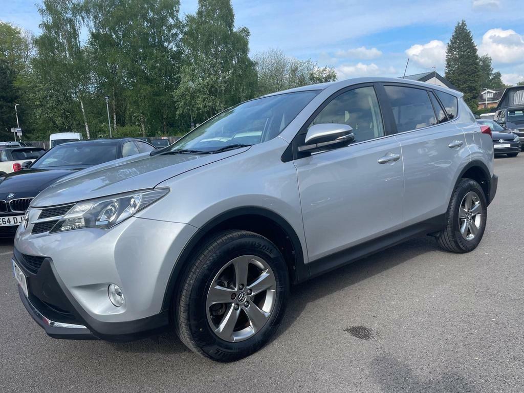 Compare Toyota Rav 4 2.0 D-4d Business Edition 2Wd Euro 5 Ss YG15MVV Silver
