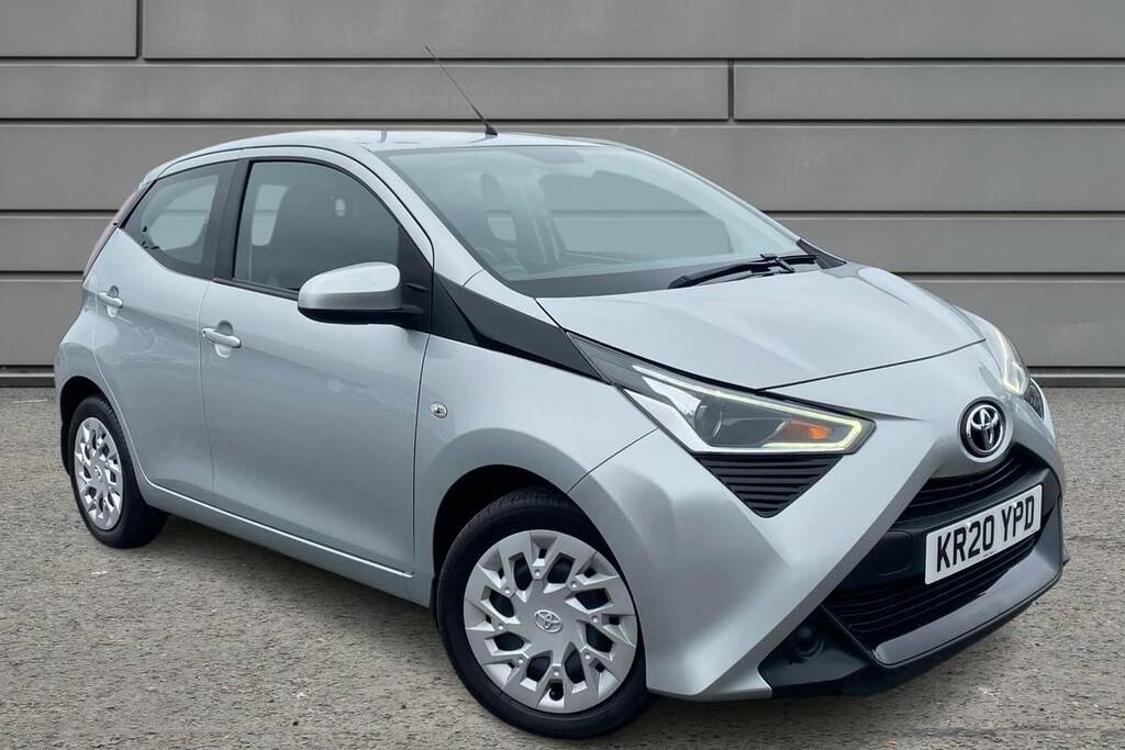 Compare Toyota Aygo X 1.0 Vvt-i Pure KR20YPD Silver