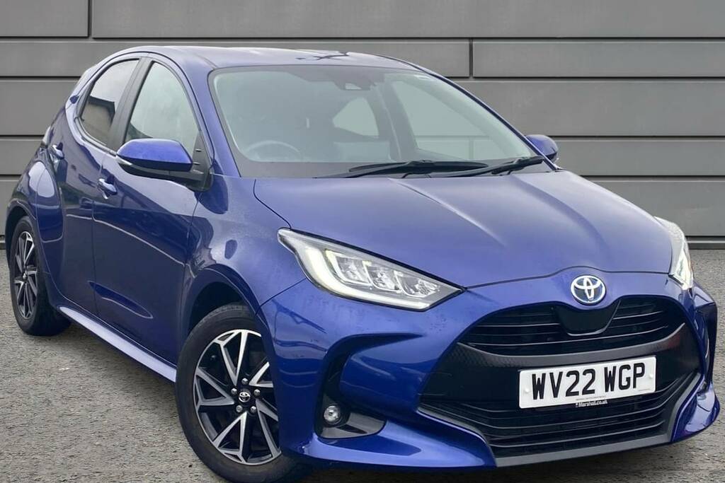 Compare Toyota Yaris 1.5 Hybrid Design Cvt WV22WGP Blue