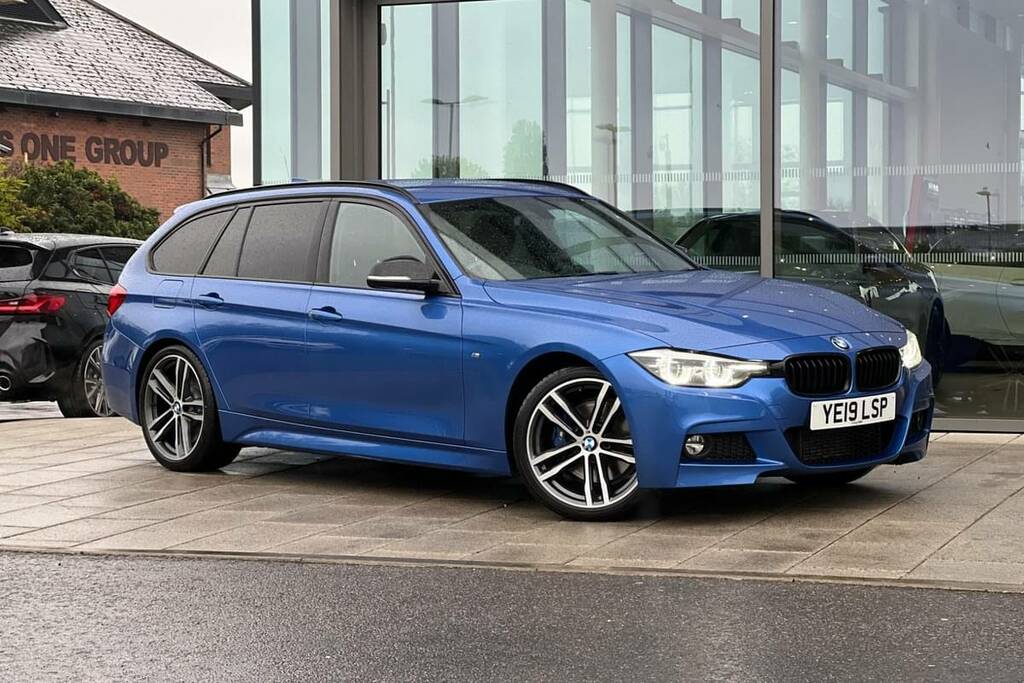 Compare BMW 3 Series 320D M Sport Shadow Edition Step YE19LSP Blue