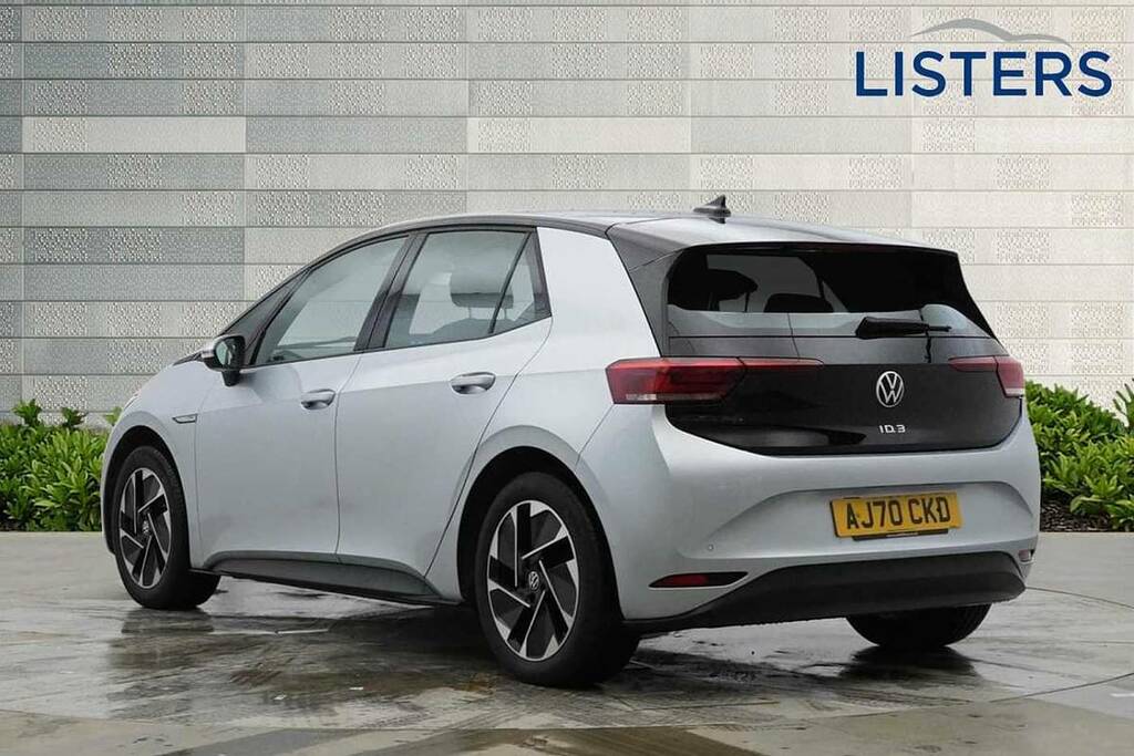 Compare Volkswagen ID.3 150Kw Life Pro Performance 58Kwh AJ70CKD Silver