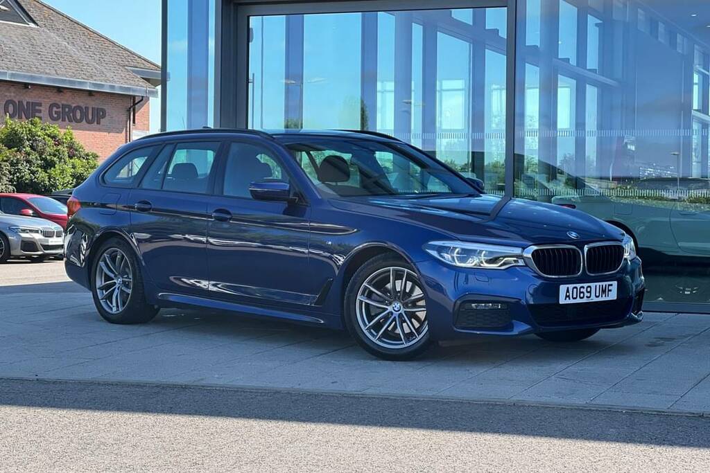 Compare BMW 5 Series 520D M Sport AO69UMF Blue