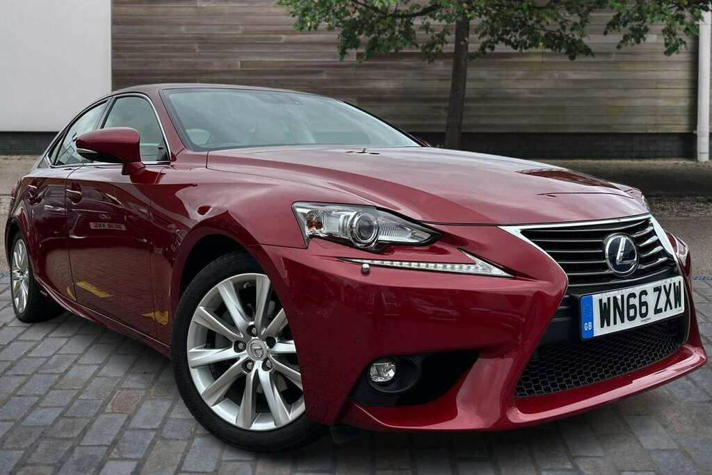 Compare Lexus IS 300H Advance Cvt WN66ZXW Red