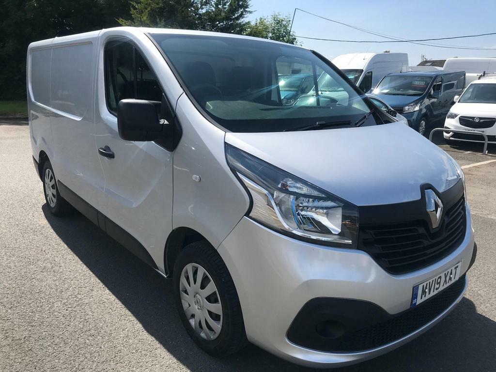 Renault Trafic 1.6 Dci Energy 27 Business Swb Standard Roof Euro Silver #1