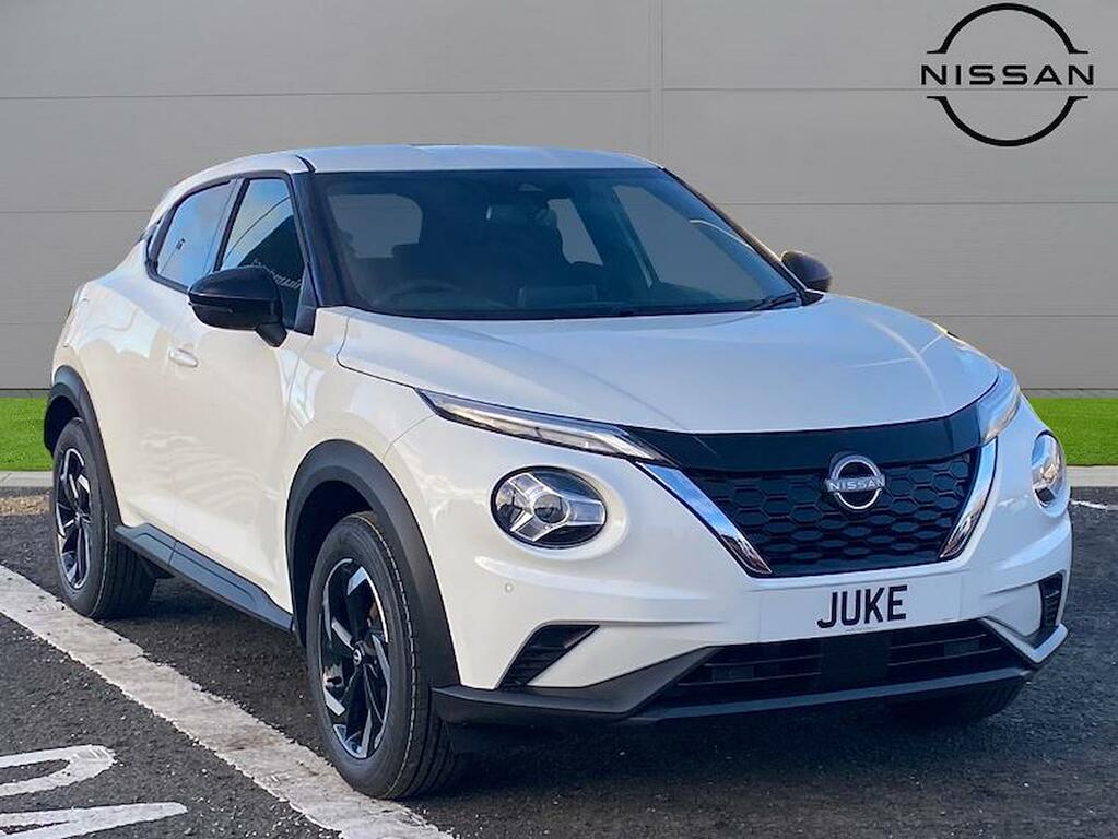 Compare Nissan Juke 1.0 Dig-t 114 N-connecta BMZ3445 White