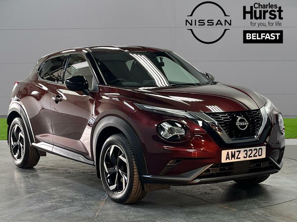 Compare Nissan Juke 1.0 Dig-t 114 N-connecta Dct AMZ3220 Red