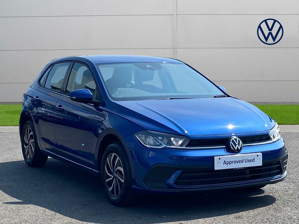 Compare Volkswagen Polo 1.0 Tsi Life EU73CWN Blue
