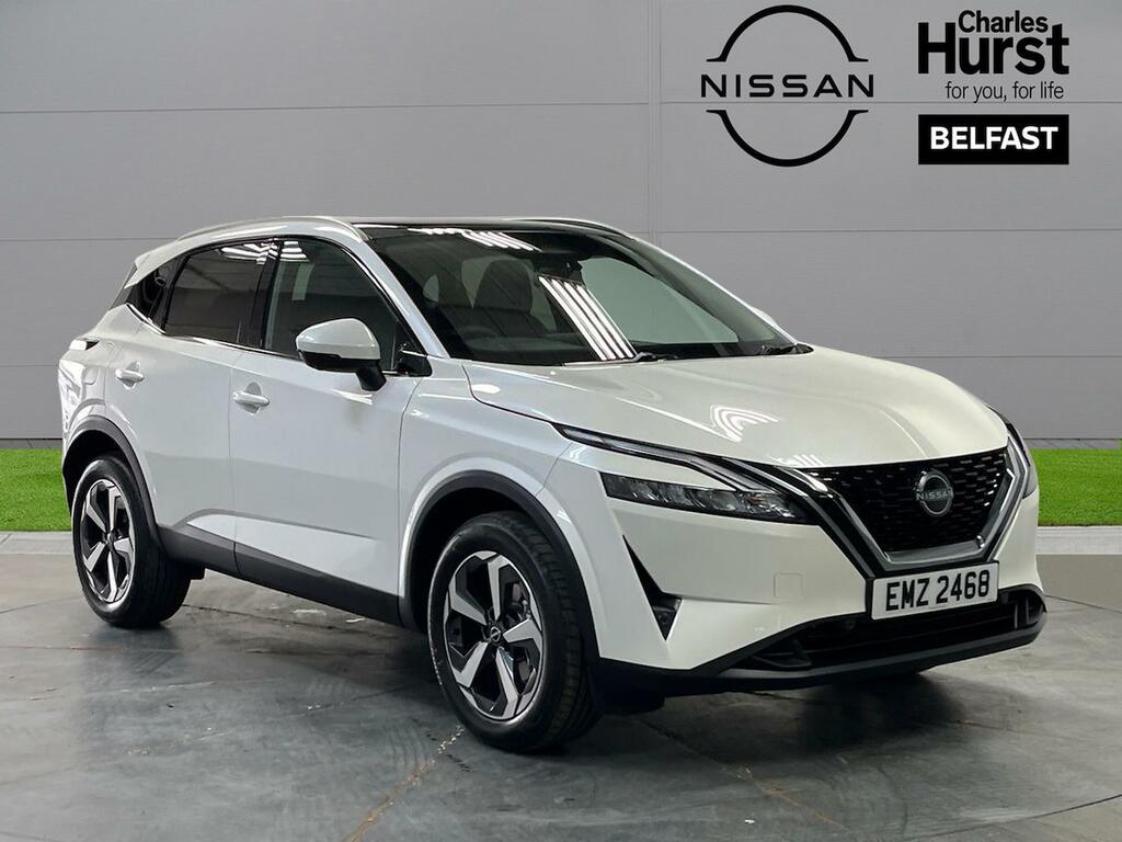 Compare Nissan Qashqai 1.3 Dig-t Mh N-connecta Glass Roof EMZ2468 White