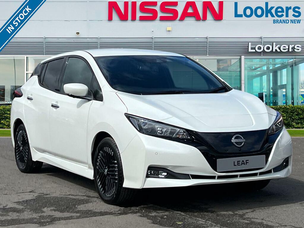 Compare Nissan Leaf 110Kw N-connecta 39Kwh YD24RNX White