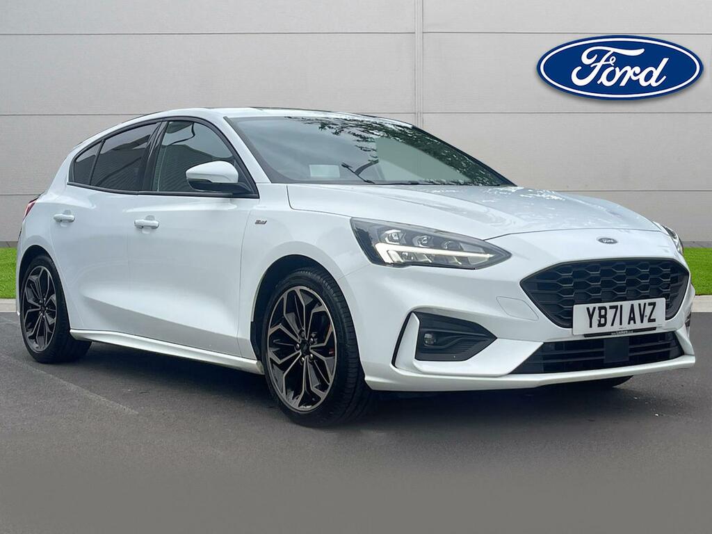 Compare Ford Focus 1.0 Ecoboost 125 St-line X Edition YB71AVZ White