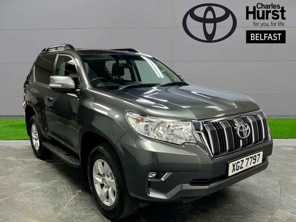 Compare Toyota Land Cruiser 2.8D 204 Active Commercial XGZ7797 
