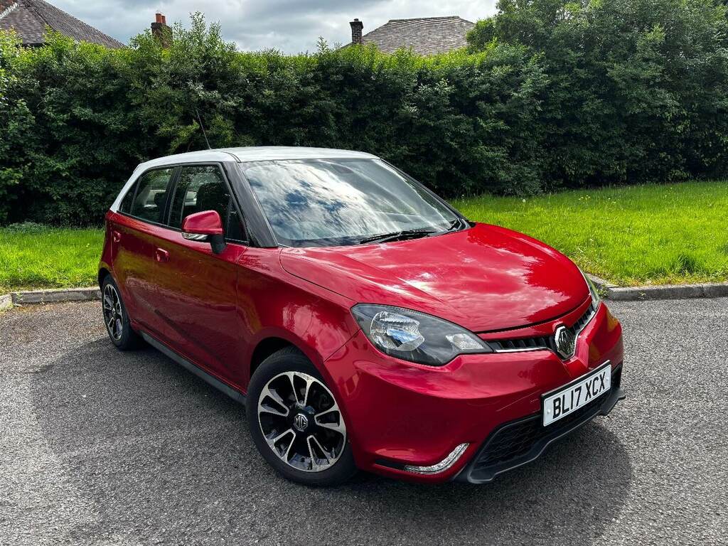 Compare MG MG3 1.5 Vti-tech 3Style Lux BL17XCX Red
