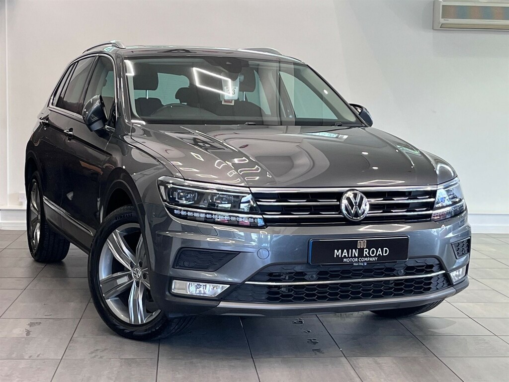 Compare Volkswagen Tiguan 2.0 Tdi Bluemotion Tech Sel Dsg 4Motion Euro 6 S LP66JWK Grey