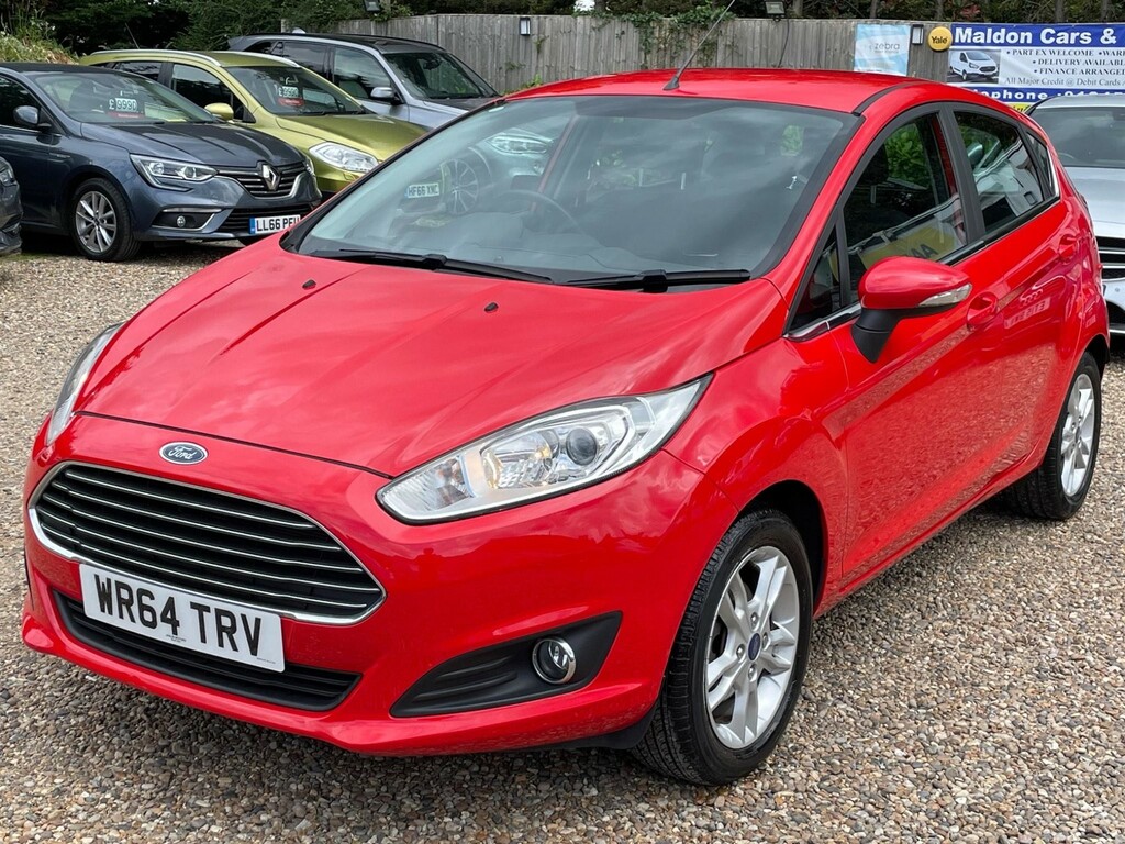 Compare Ford Fiesta 1.25 Zetec Euro 5 WR64TRV Red