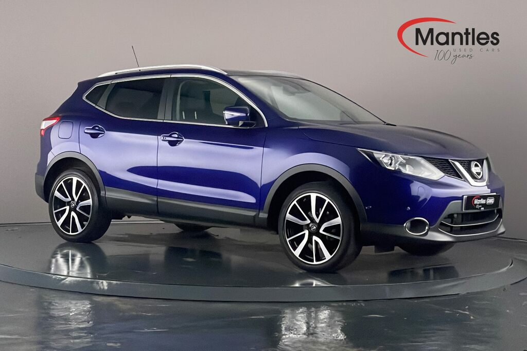 Compare Nissan Qashqai 1.2 Dig-t Tekna Non-panoramic PL16PVE Blue