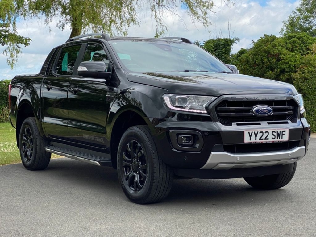 Compare Ford Ranger Pick Up Double Cab Wildtrak 2.0 Ecoblue 213 YY22SWF Black