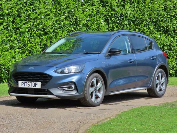 Compare Ford Focus 1.0 125 WT19ZTN Blue