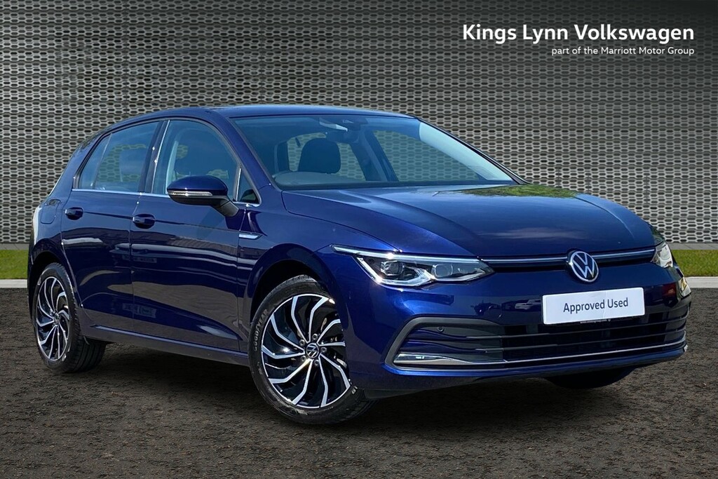 Compare Volkswagen Golf Style Etsi Dsg VK70RYG Blue