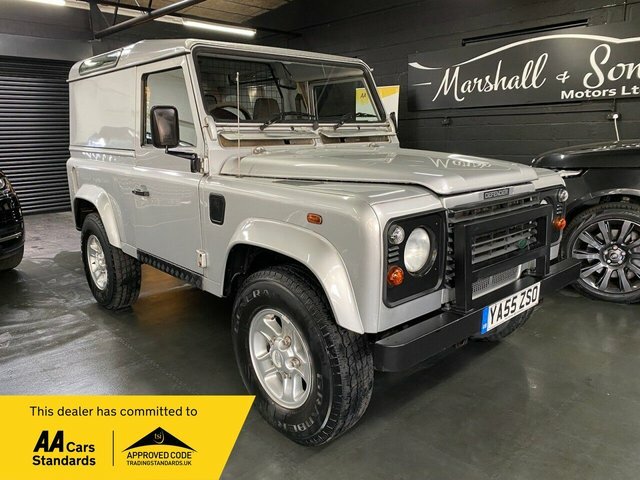 Compare Land Rover Defender 90 2.5 90 Td5 County Hard Top 120 Bhp YA55ZSO Silver