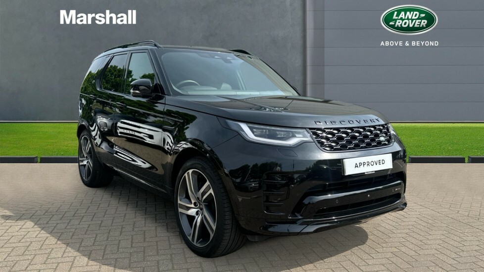 Compare Land Rover Discovery Land Rover 3.0 D300 R-dynamic Hse Commercia VE23FCC Black