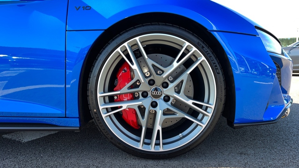 Compare Audi R8 Audi 5.2 Fsi V10 Quattro Performance Ed S Tron WD23KXC Blue