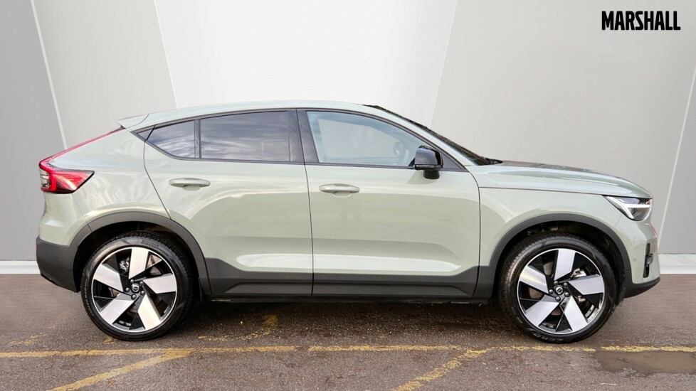 Compare Volvo C40 170Kw Recharge Ultimate 69Kwh Estate EY73BPU Green