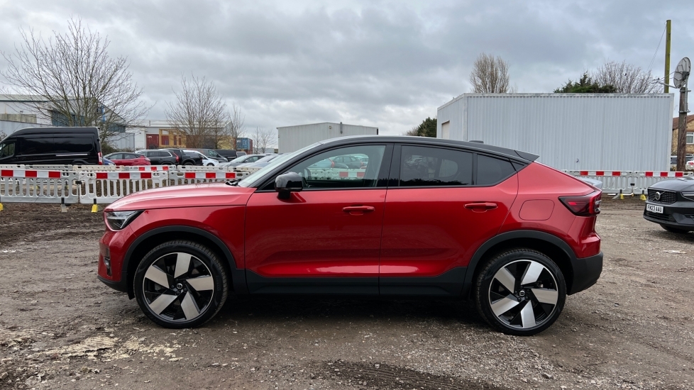Compare Volvo C40 C40 Pro Recharge Twin Ev Awd KR71VXM Red