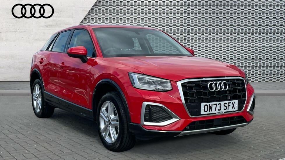Compare Audi Q2 Audi Sport 35 Tfsi 150 Ps S Tronic OW73SFX Red