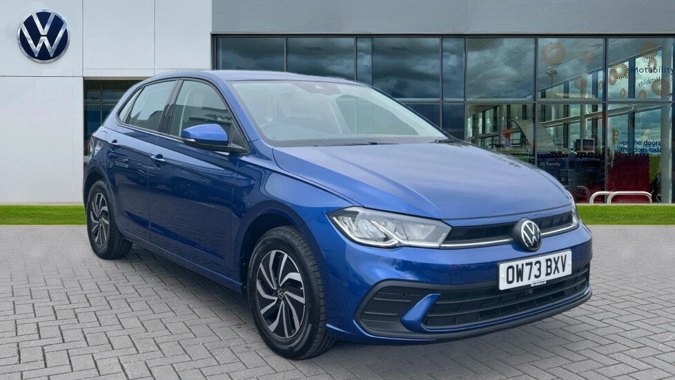 Compare Volkswagen Polo Life 1.0 Tsi 95Ps 5-Speed OW73BXV Blue