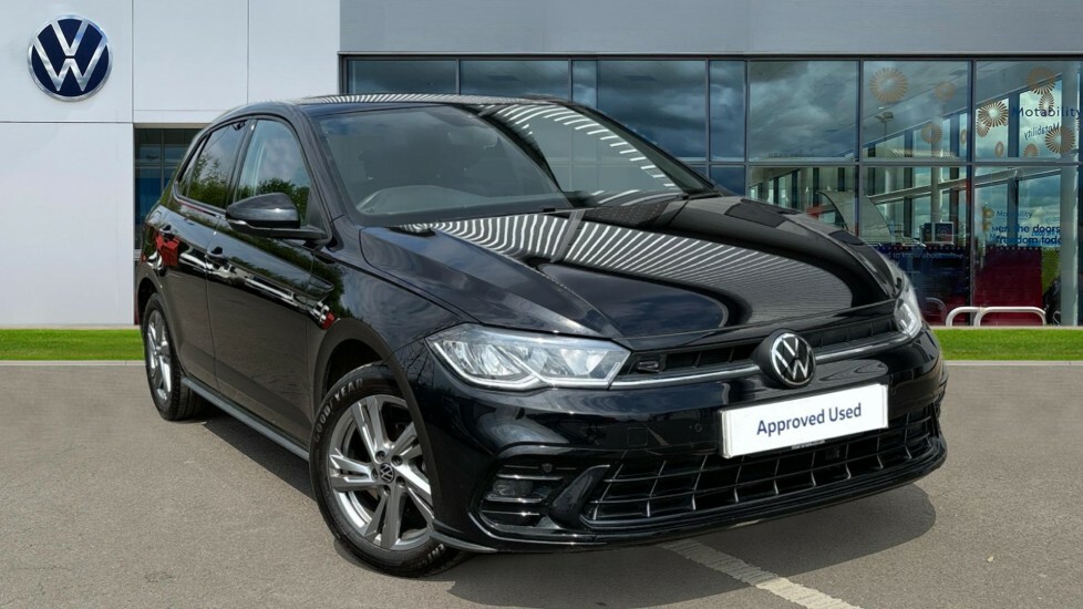 Compare Volkswagen Polo 1.0 R-line Tsi 95Ps Dsg FV73ZHK Black
