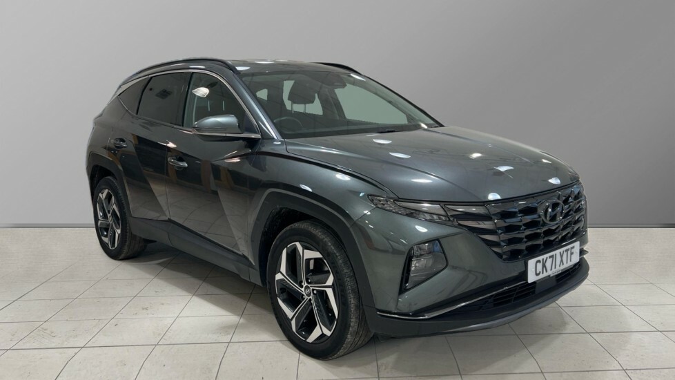 Compare Hyundai Tucson 1.6 T-gdi Hybrid 230Ps Premium Au CK71XTF Grey