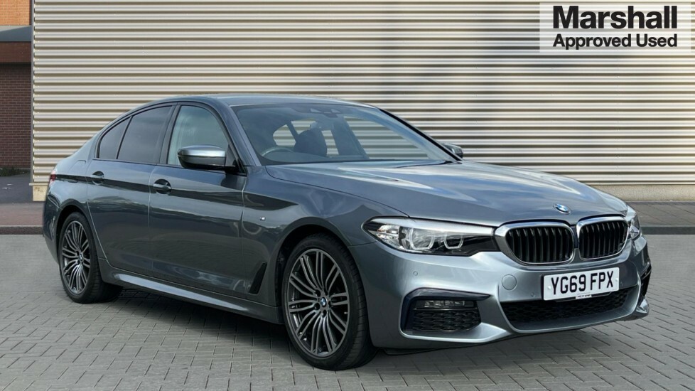 Compare BMW 5 Series 520D Xdrive M Sport YG69FPX Blue