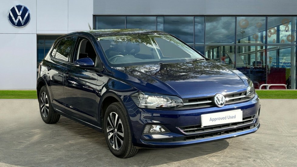 Compare Volkswagen Polo New United 1.0 Tsi 95Ps 5-Speed RK70WYU Blue