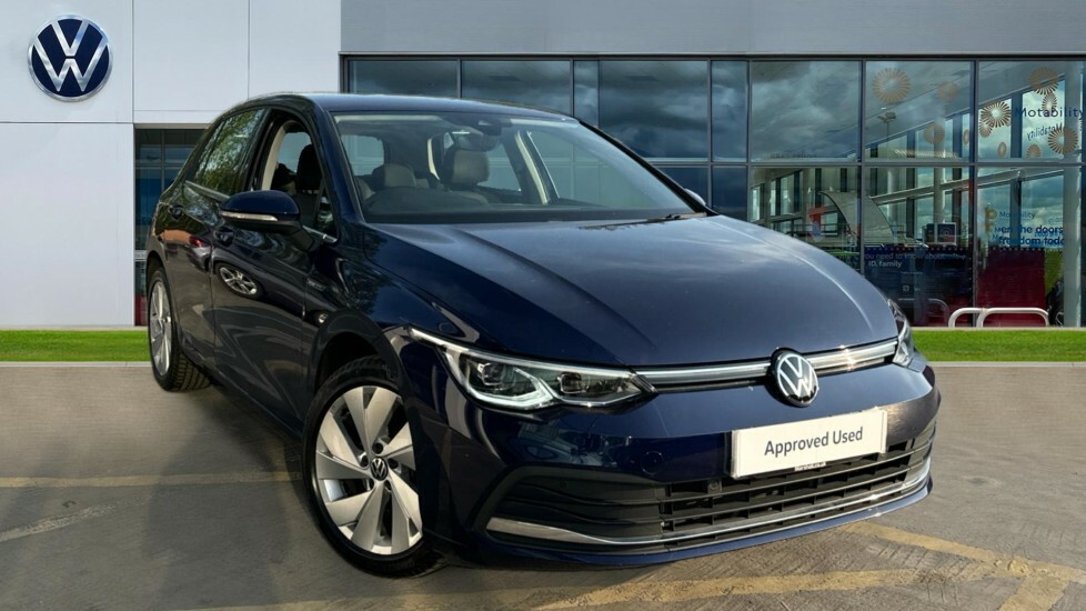 Compare Volkswagen Golf Golf Style Tsi KP21VLV Blue