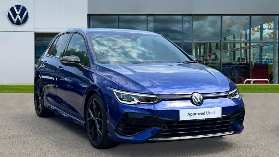 Compare Volkswagen Golf 8 R 20 Years 2.0 Tsi 4Motion 333Ps 7-Speed Dsg 5 D R20WBN Blue