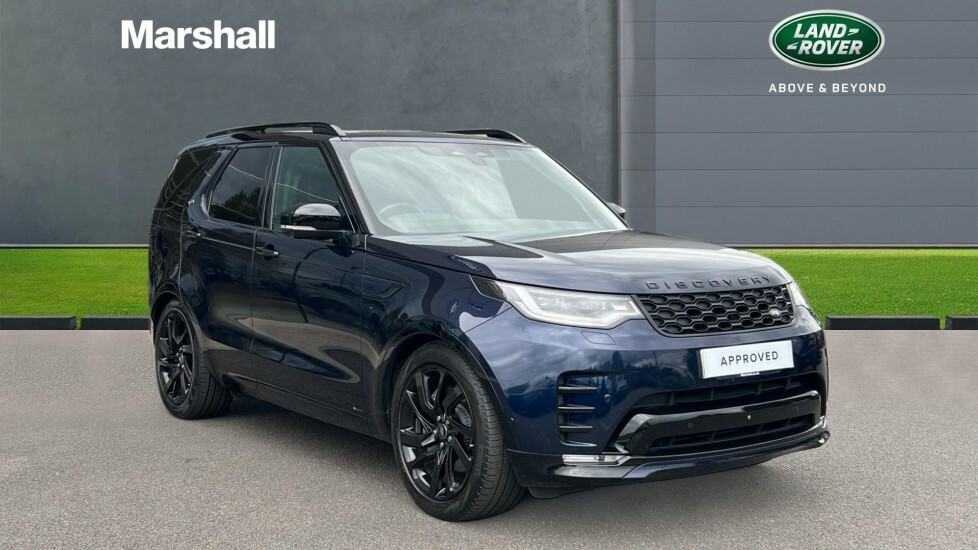 Compare Land Rover Discovery Land Rover 3.0 D300 R-dynamic Se Station RK21FDO Blue