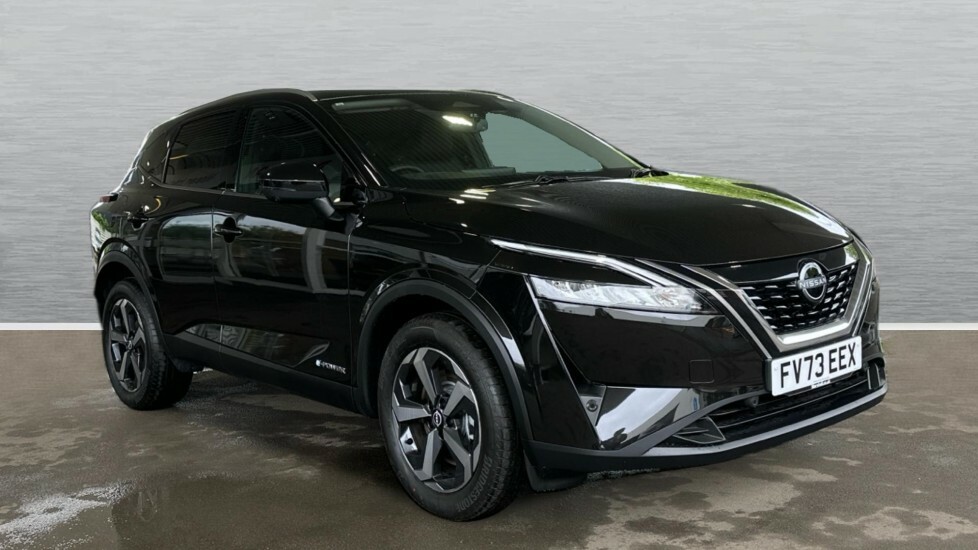 Compare Nissan Qashqai Nissan Hatchback 1.5 E-power N-connecta Glass Roo FV73EEX Black