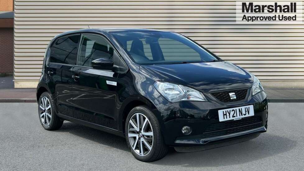 Compare Seat MII 61Kw One 36.8Kwh HY21NJV Black